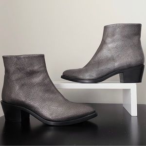 PODERE Silver Grey Pewter Pointed Toe Ankle Beatle Boots Italy 40.5 10 10.5
